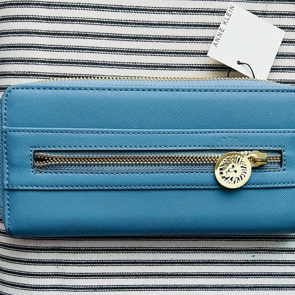 NWT Anne Klein Wallet - Picture 1 of 6